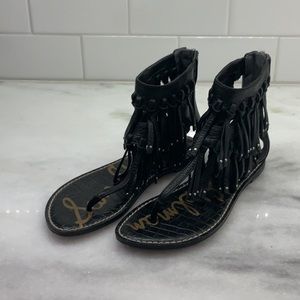 Women’s sandals size 6